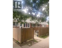 58 HAZELGLEN Drive - 1