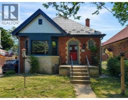 135 WEXFORD Avenue S - 1