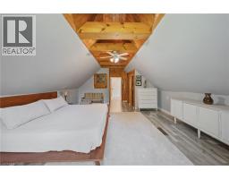 257 MAIN Street W - 32