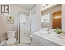 28 ROUSSEAUX Street - 10