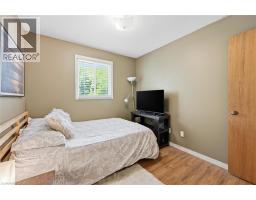 28 ROUSSEAUX Street - 18