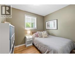 28 ROUSSEAUX Street - 19
