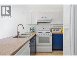 28 ROUSSEAUX Street - 24
