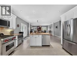 5 ROYAL TROON Drive - 12