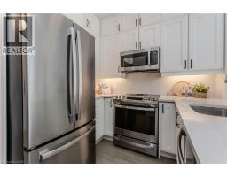 460 GORDON KRANTZ Avenue UnitNo. 112 - 8