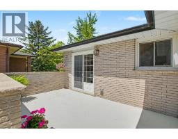363 ROSELAWN Place - 24