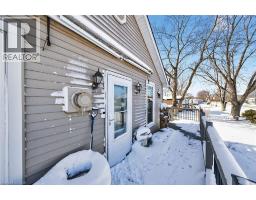 1040 LAKESHORE Road - 29