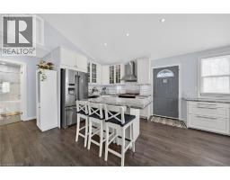 1040 LAKESHORE Road - 8