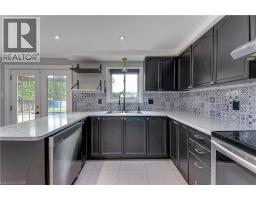 80 HUBERT Street - 17