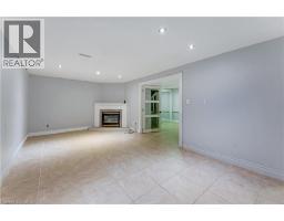 80 HUBERT Street - 35