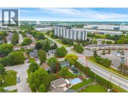 80 HUBERT Street - 49