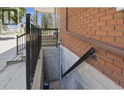 744 QUEEN Street S - 7