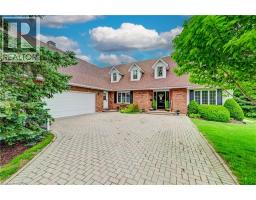 11 LORRAINE Drive - 2