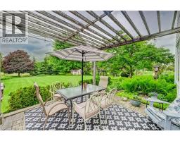 11 LORRAINE Drive - 23