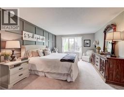 11 LORRAINE Drive - 32