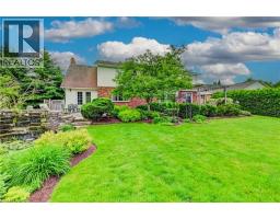 11 LORRAINE Drive - 42