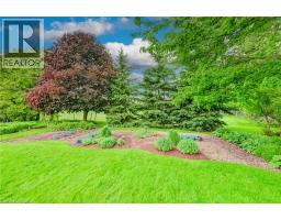 11 LORRAINE Drive - 44