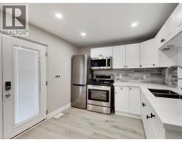 229 PARKDALE Avenue N - 13