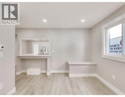 229 PARKDALE Avenue N - 19