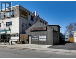 229 PARKDALE Avenue N - 3