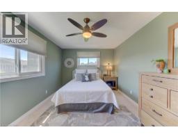 83 MANOR Drive - 26