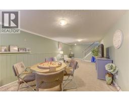 83 MANOR Drive - 32