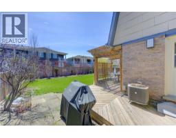 83 MANOR Drive - 36