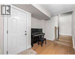 14 HISCOTT DRIVE Drive - 8