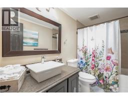 2407 HEMLOCK Court - 18