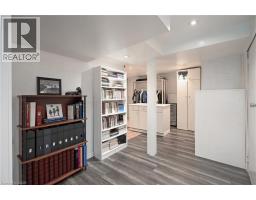 2407 HEMLOCK Court - 25