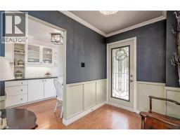 2407 HEMLOCK Court - 4