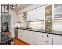 2407 HEMLOCK Court - 5