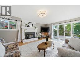 44 WINDERMERE Court - 13