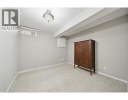 44 WINDERMERE Court - 25