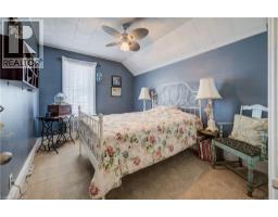 523 LOWTHER Street S - 22