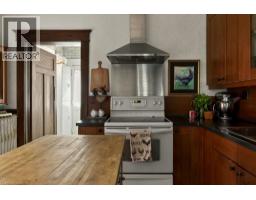 111 SPADINA Avenue - 18