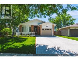 32 AINSWORTH Street - 1