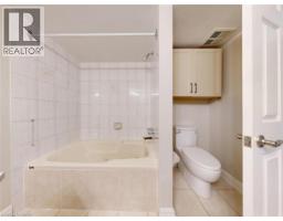 8 VILLAGE Green UnitNo. 309 - 22