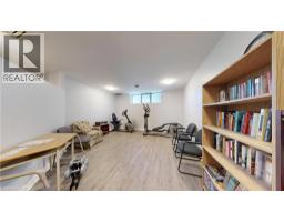 8 VILLAGE Green UnitNo. 309 - 25