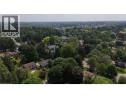 154 MCCALL Crescent - 8