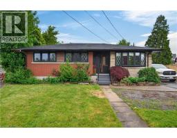 33 KENWOOD Crescent - 1