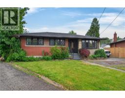 33 KENWOOD Crescent - 2