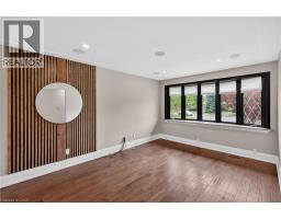 33 KENWOOD Crescent - 9