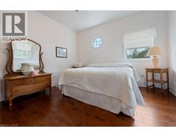 48 TEMPERANCE Street E - 37