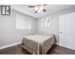 7 BRAMOAK Crescent - 24