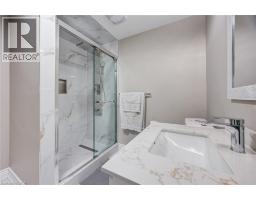 7 BRAMOAK Crescent - 30