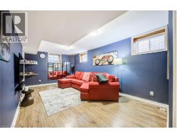 7 BRAMOAK Crescent - 31