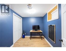 7 BRAMOAK Crescent - 33