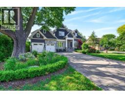 647 CEDAR Avenue - 2