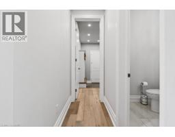 647 CEDAR Avenue - 21